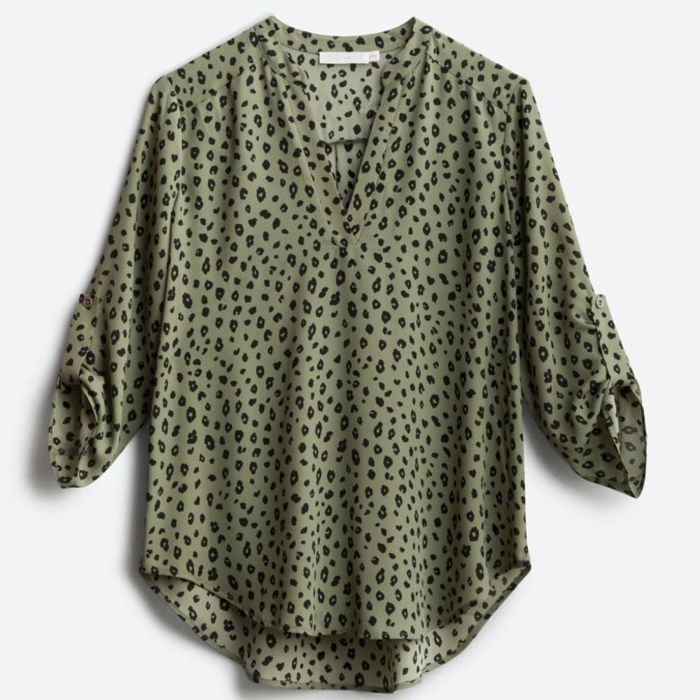 LUSH Warren Split Neck Blouse Size: M  (Stitchfix)